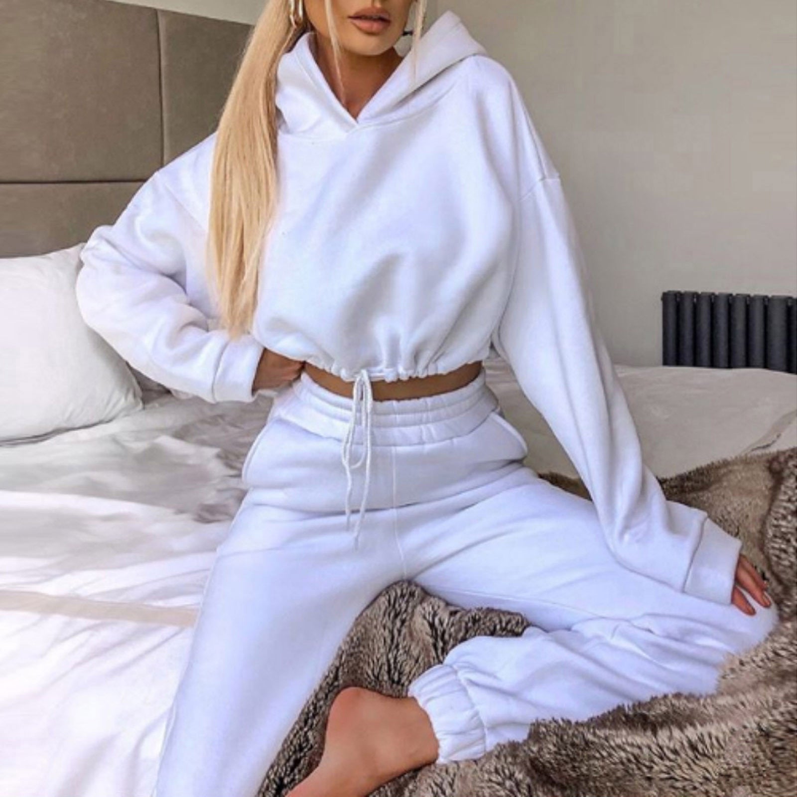 Women's Printed Hoodie Sweatsuit Set — Cozy Two-Piece Lounge & Athleisure