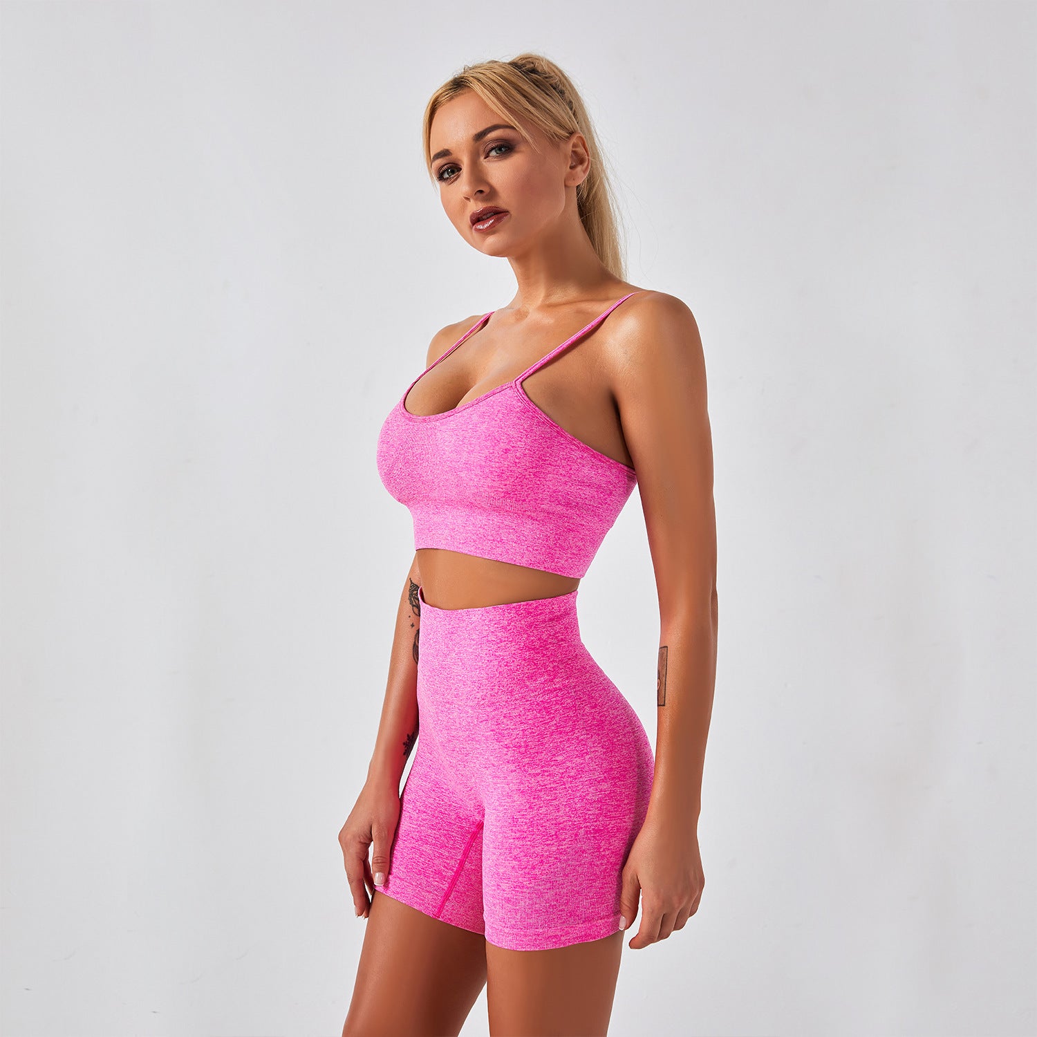 Seamless Yoga Bra & Shorts Set — Women's 2-Piece Activewear Suit