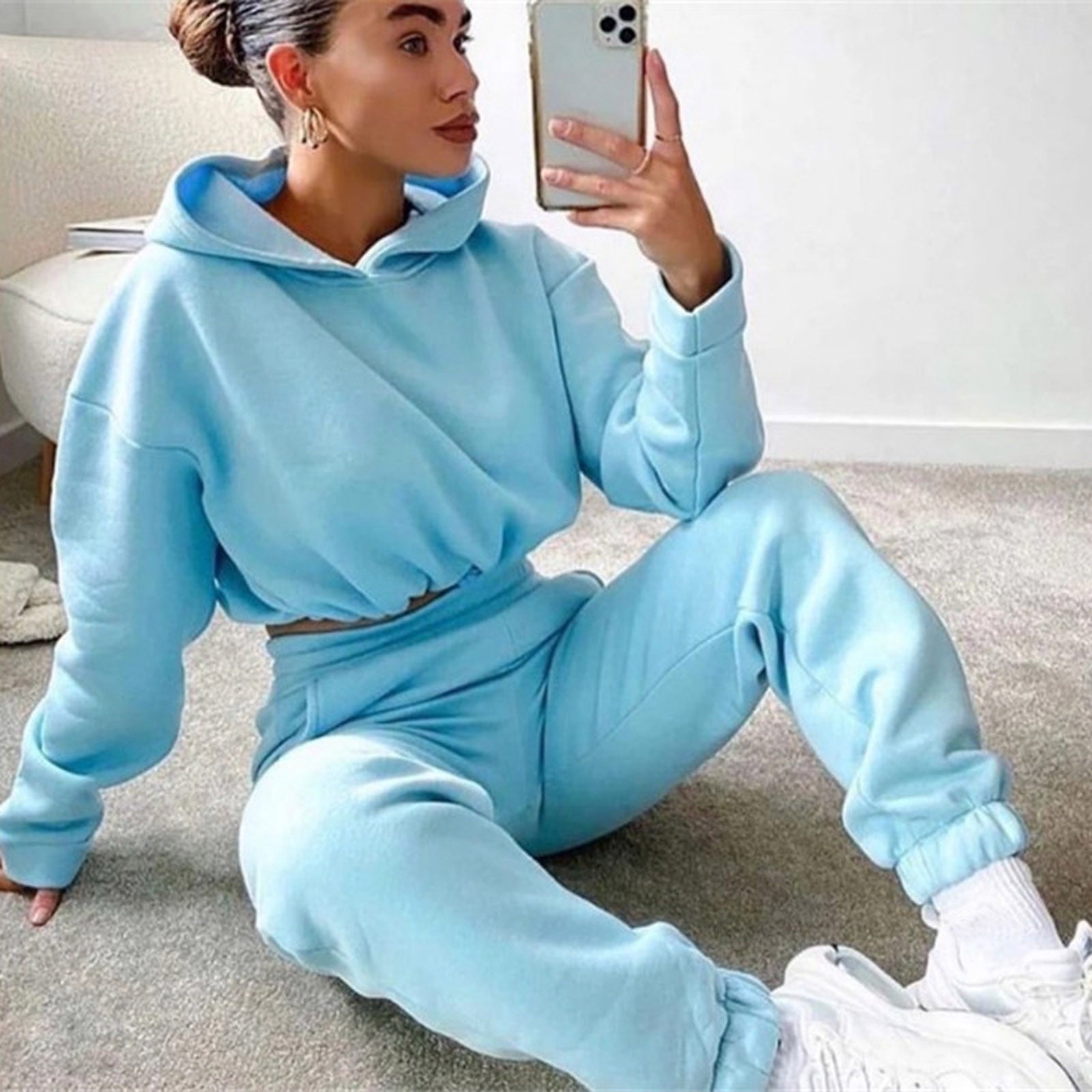 Women's Printed Hoodie Sweatsuit Set — Cozy Two-Piece Lounge & Athleisure