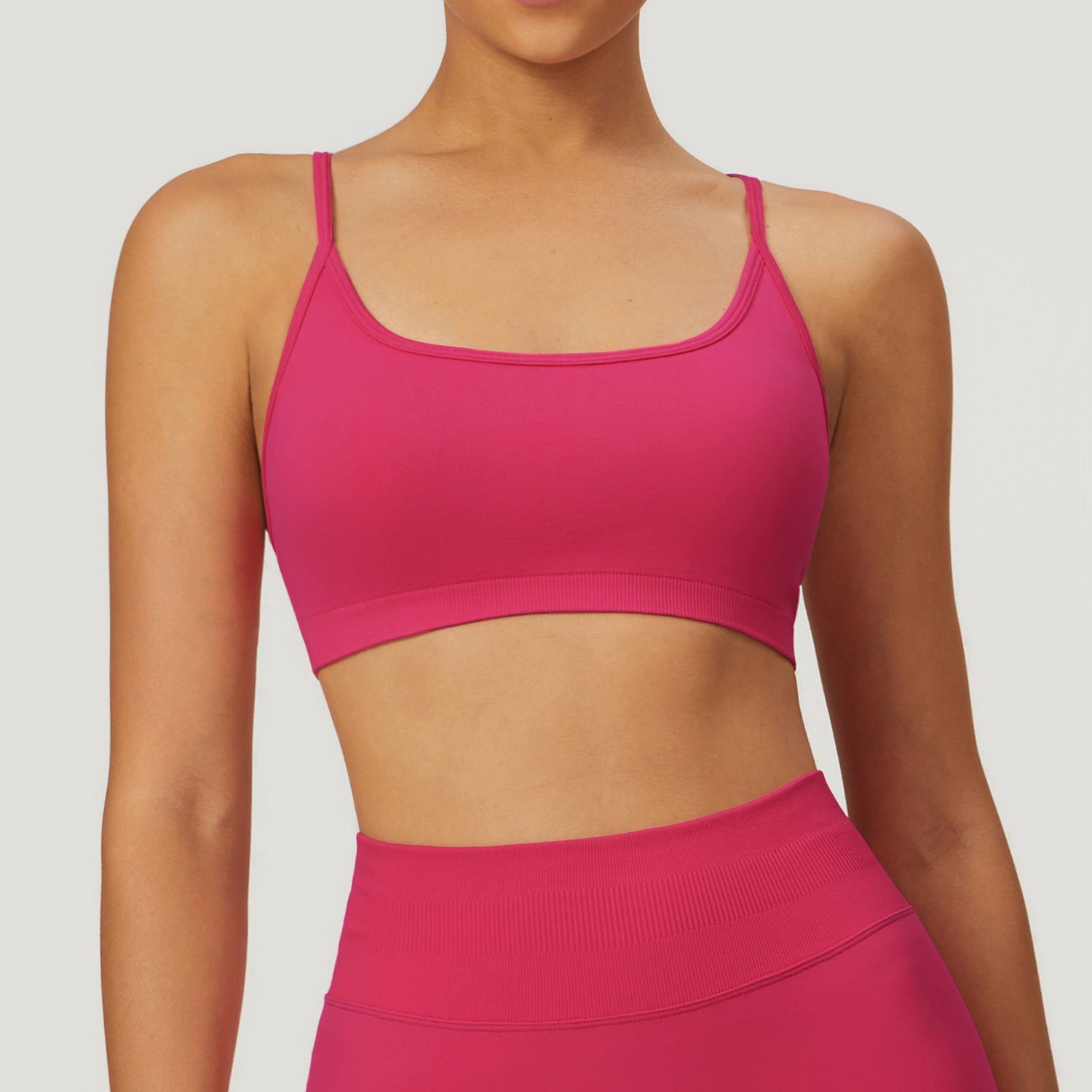 Seamless Cross-Back Sports Bra — Medium Support Yoga & Fitness Bra